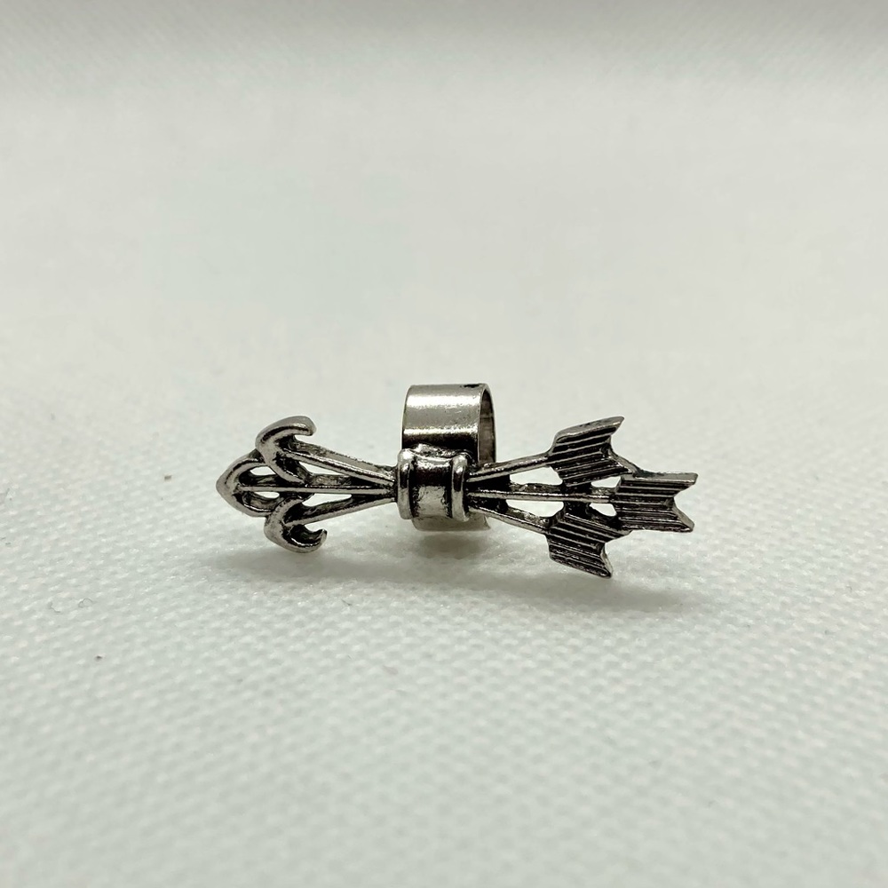 LAST 1! Single Silver Shooting Arrows Cuff Earring - Picture 3 of 9